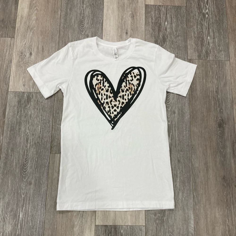 Cheetah Heart Short Sleeve Tee Small